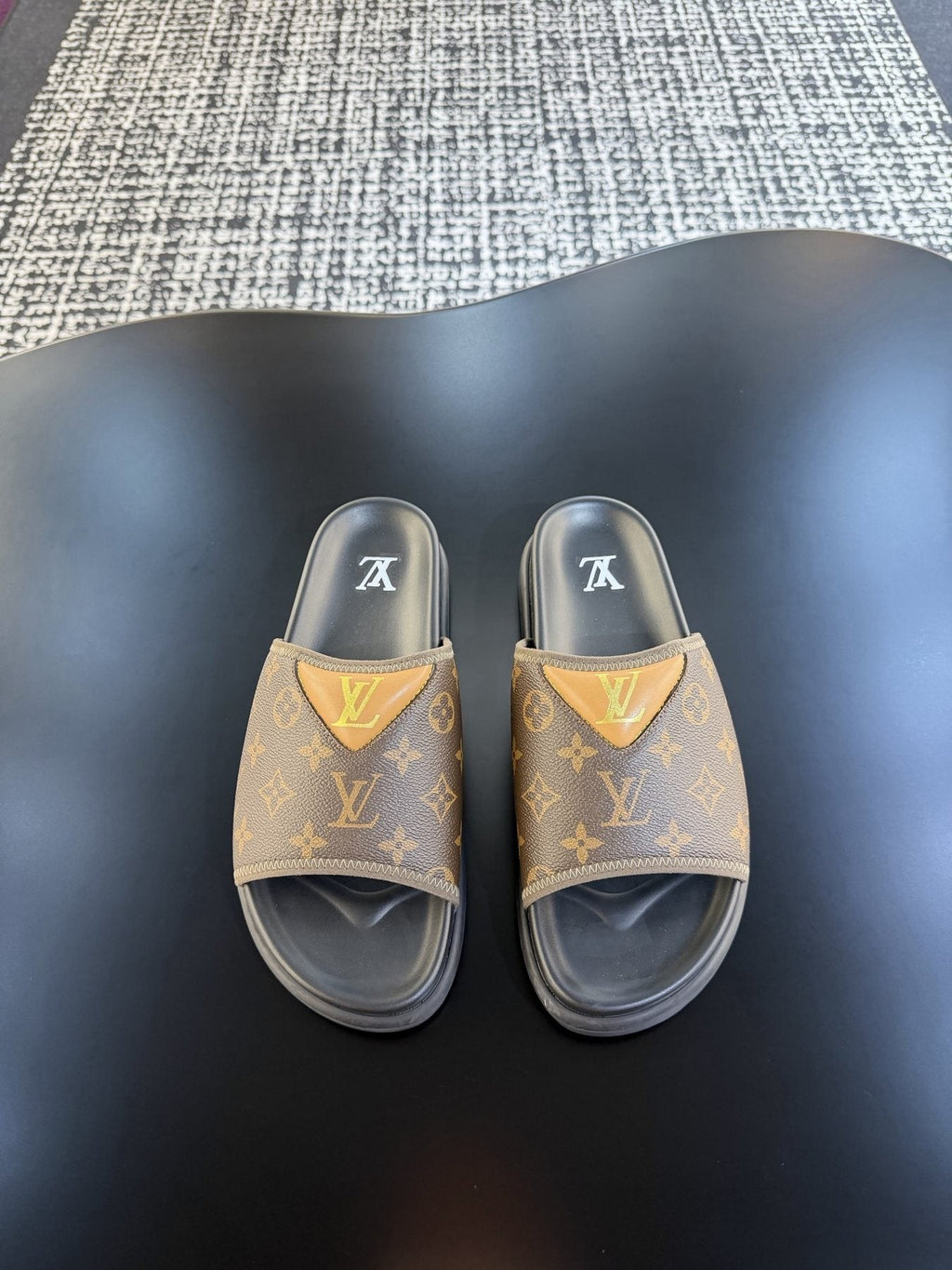 Louis Vuitton Monogram V Slide Sandals