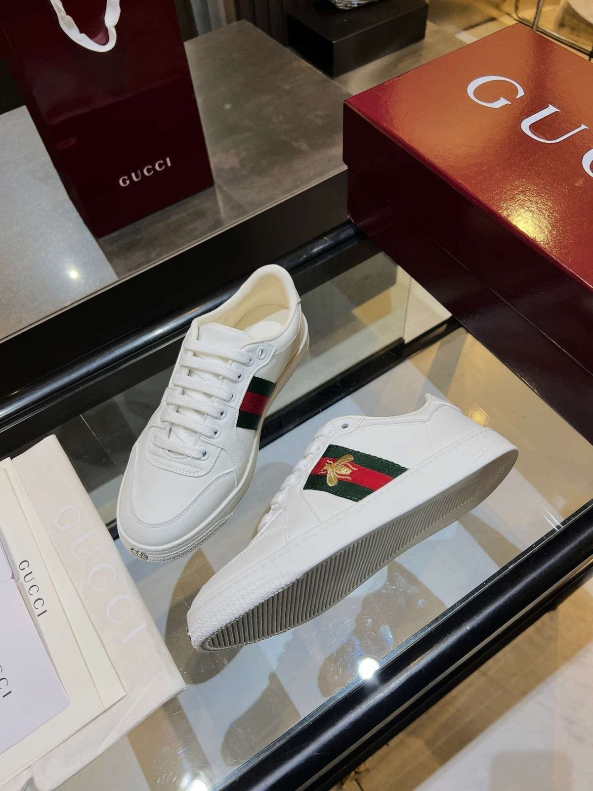 Gucci White Stripe Bee Low-Top Sneakers - White Rubber Sole